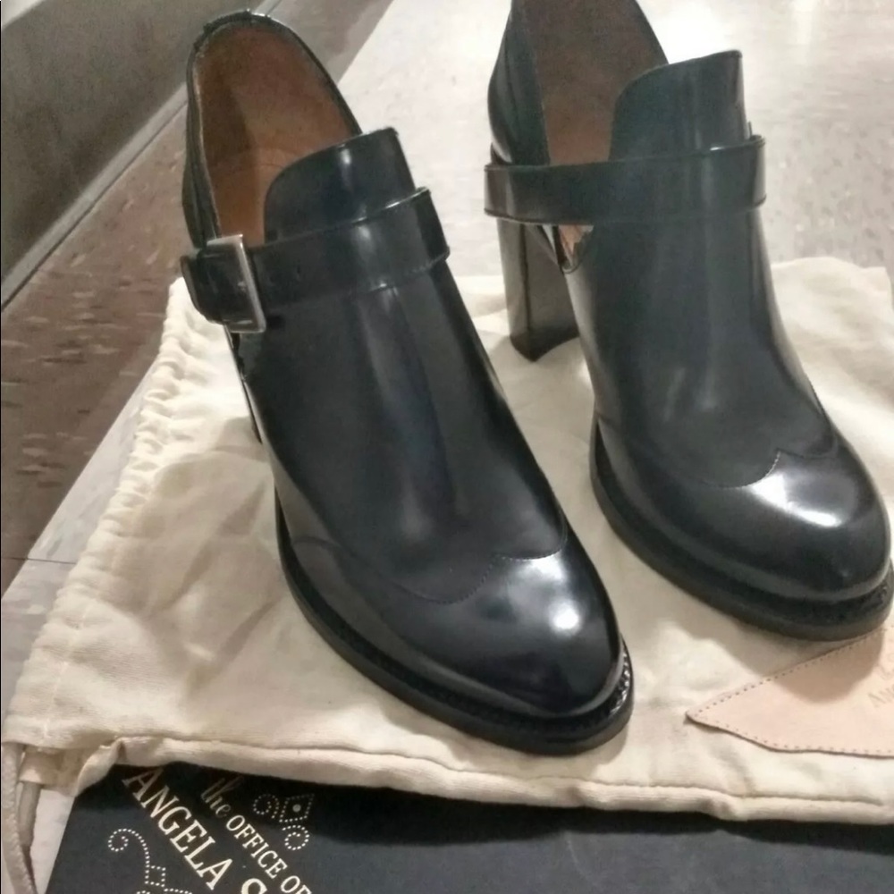 The Office of Angela Scott boots 39/9